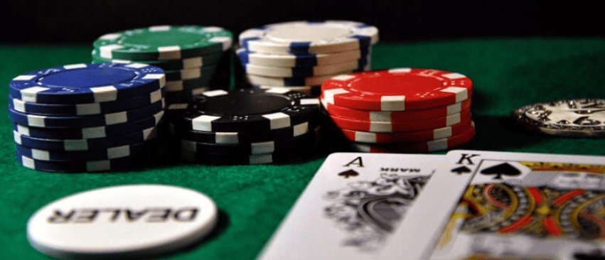 Baccarat New88 - sân chơi đẳng cấp nhất Việt Nam 9 Baccarat online và offline có khác nhau không?