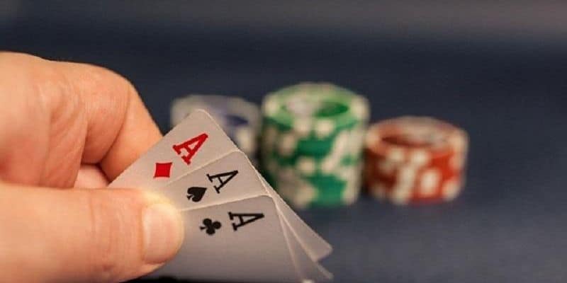 Chơi Game Bài 3 Cây Hay Tránh Sa Lầy "Con Bạc Khát Nước" 7 Biết cách kiểm soát giới hạn cá cược