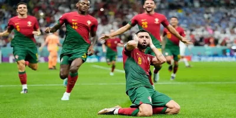 Bồ Đào Nha giành tấm vé vào vòng loại trực tiếp WC 2022 5 Phong độ đội tuyển Bồ Đào Nha trên sân bóng tối ngày 28/11